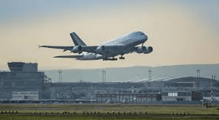 7 People Who Were the Only Survivors of Plane Crashes